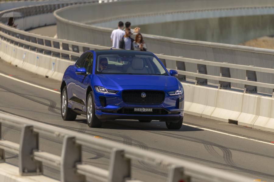  Jaguar I-Pace EV400 AWD SE 2018 года  (AU) (фото 32 из 40)